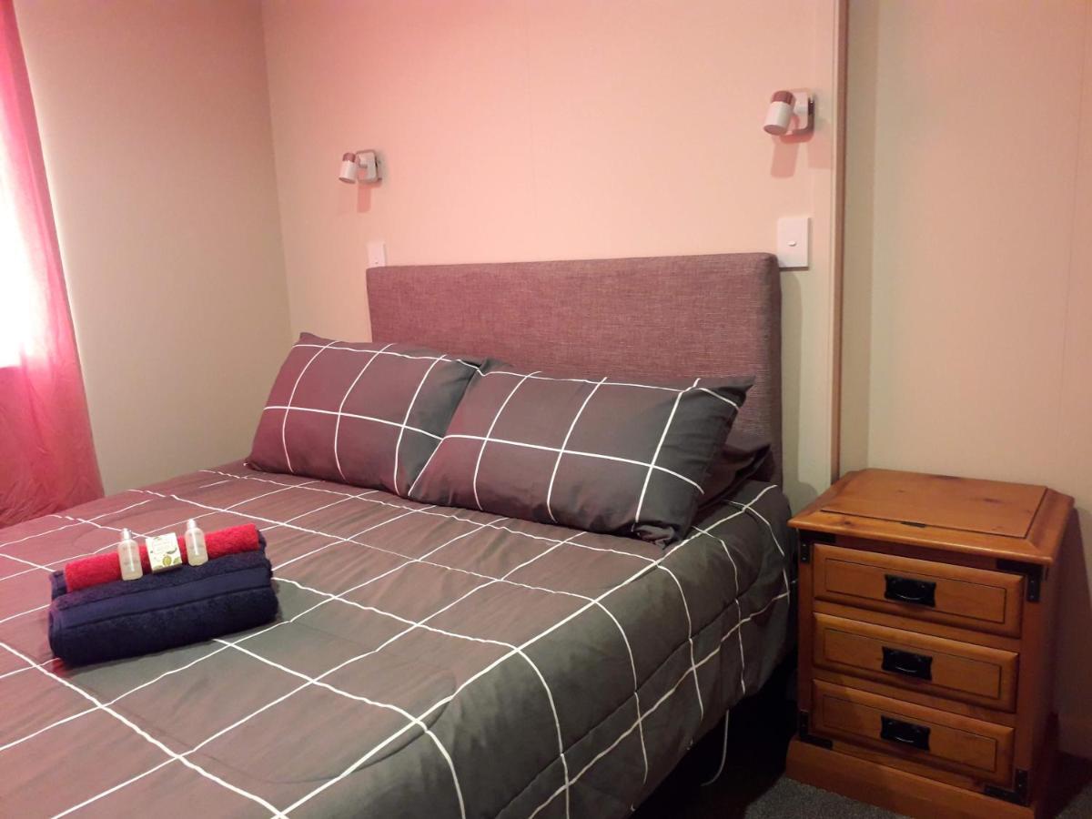 Waipapakauri Hotel Bagian luar foto